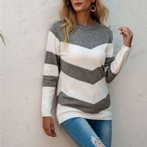 Two-Tone Round Neck Sweater